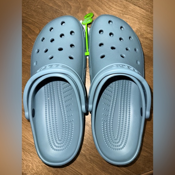 Crocs - Picture 2 of 3